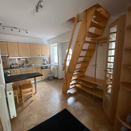 Apartamento Kleine Weisse Doppelhaushaelfte Częstochowa Exterior foto
