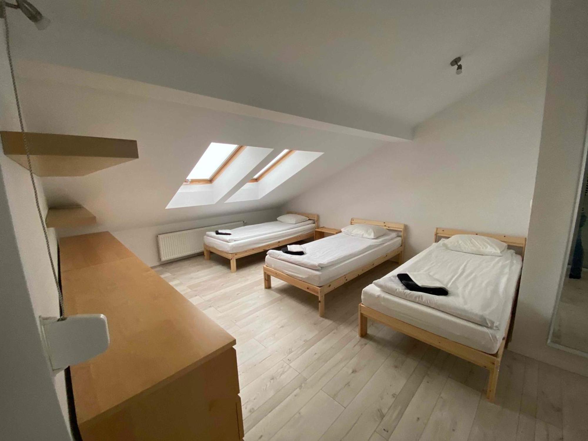 Apartamento Kleine Weisse Doppelhaushaelfte Częstochowa Exterior foto